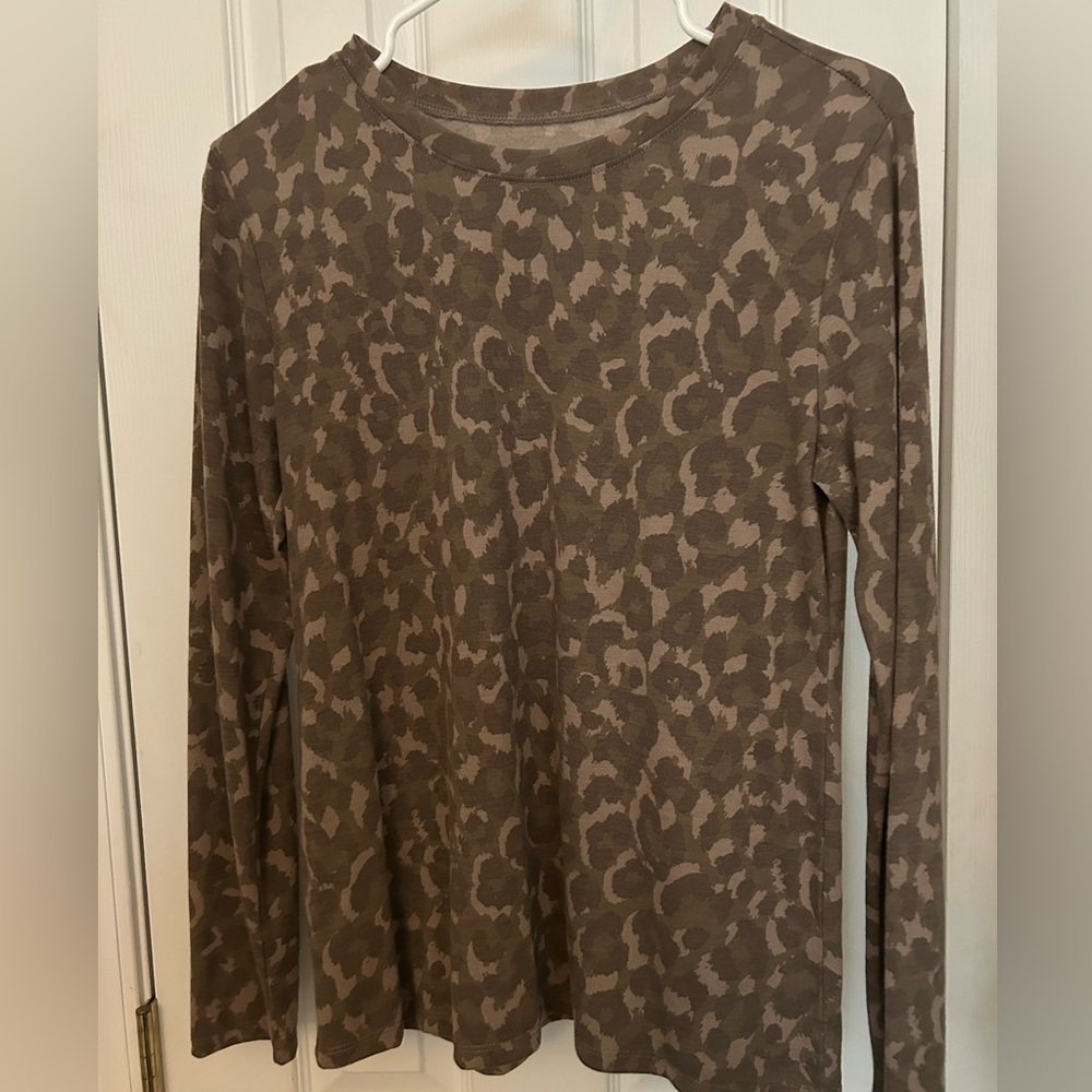 3for15$🔹🌀Cold Crush top. EUC. SIZE M